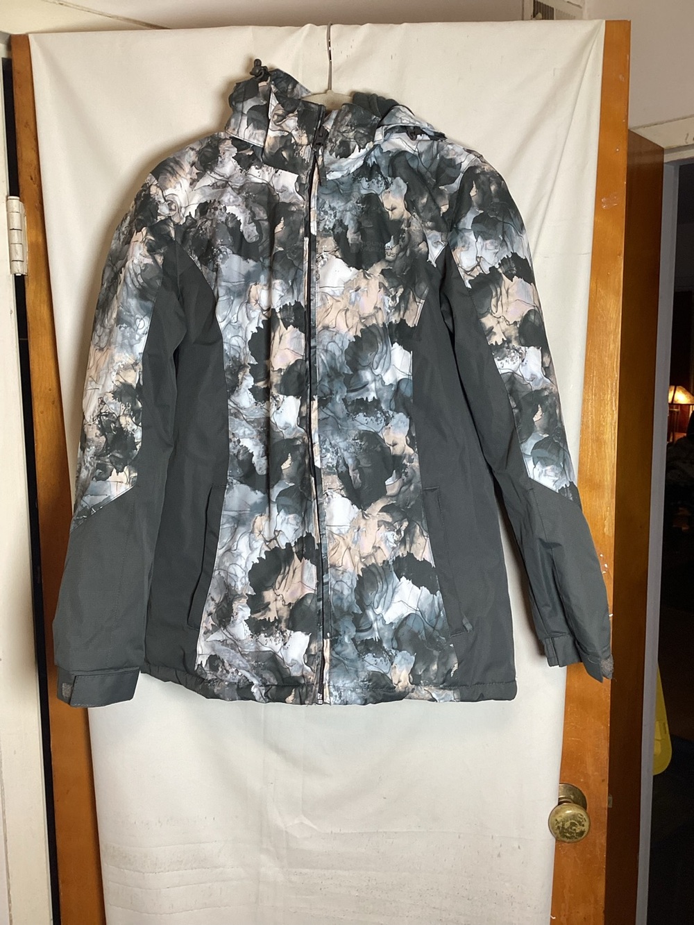 Mountain Warehouse Snow Water resistant Ski Jacket SZ 4 Isotherm warm,skiing
